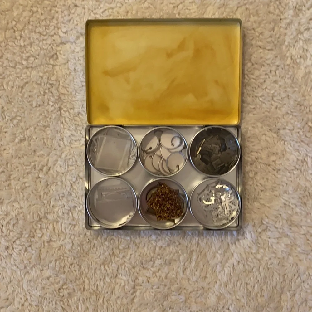 Scrapbook accessories - Picture 2 of 5